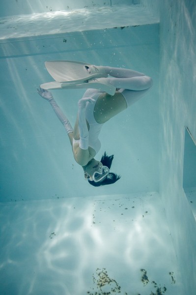 underwater-girls-knee-high-07