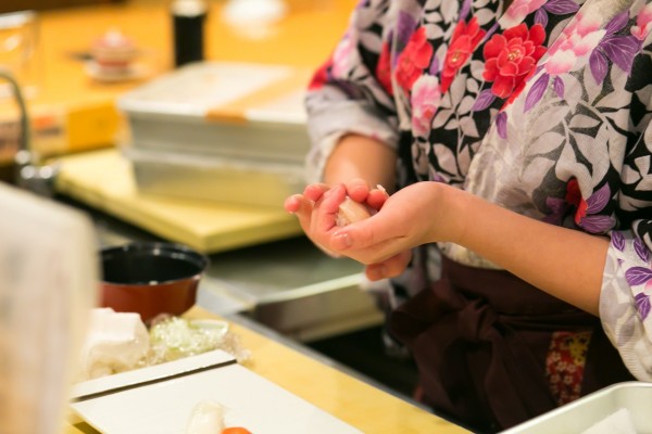 img-nadeshiko-sushi-akihabara01