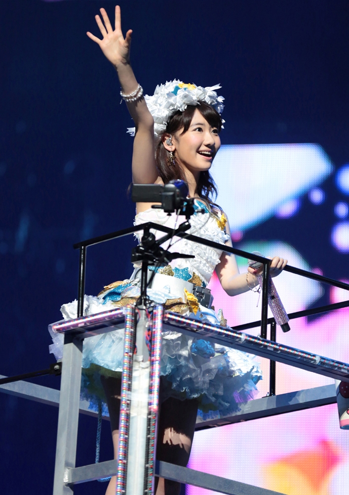 Kashiwagi Yuki to release her 2nd solo live on DVD & Blu-ray!