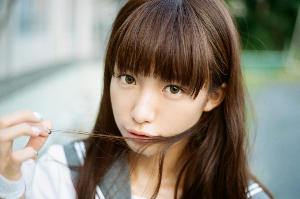 Shiina Pikarin determines to release her new song collaborate with girl’s blog “Candy”.