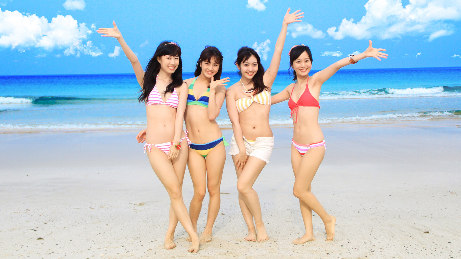 Beautiful Asian Girls On The Beach