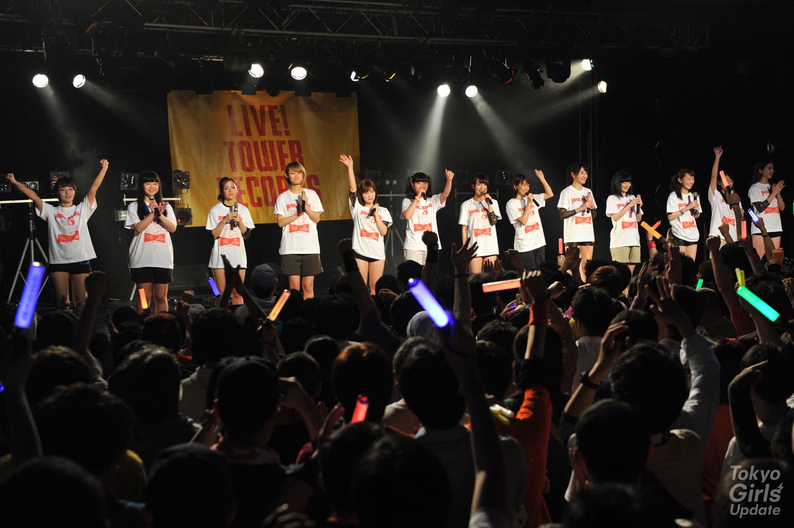 Lucky 13? UPUPGIRLS (KARI) & lyrical school Join Forces for “6MIC 7SOUL ∞” Concert!
