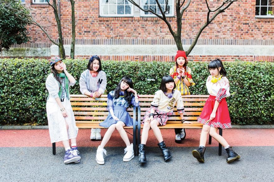 Little Glee Monster Take Over a Girls’ School in the MV for “Seishun Photograph”!