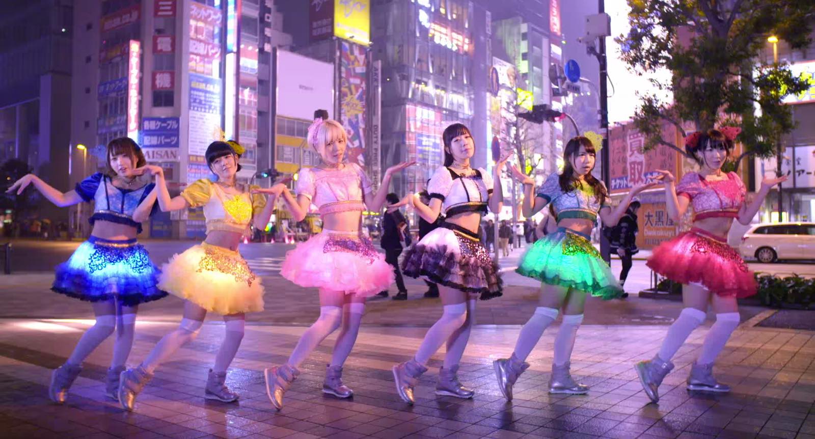 Moso Calibration Shine a Light on Absolute Territory in the MV for “Mahou no Juice”!