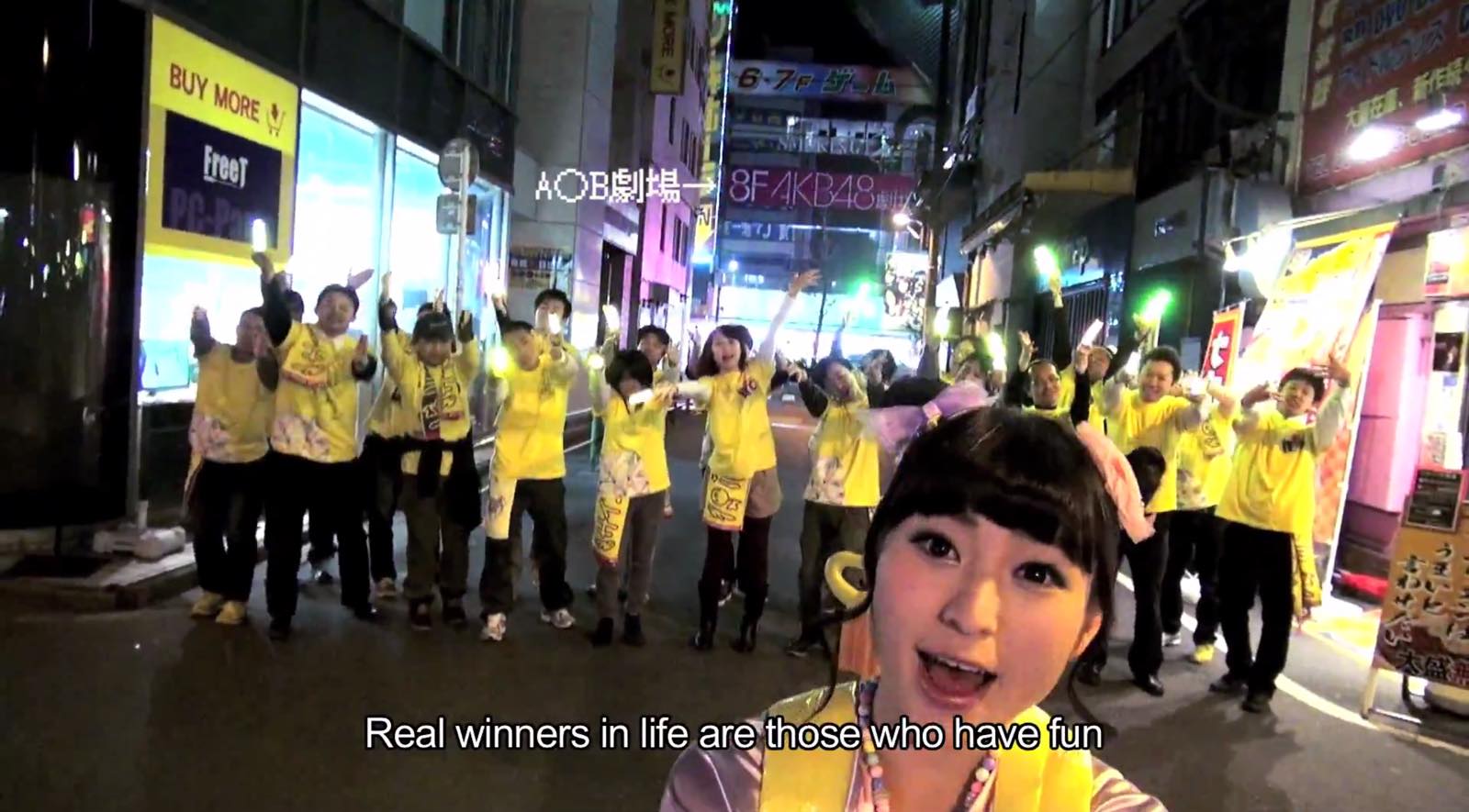 Rio Hiiragi Encourages Otaku With MV for “Akiba Romance” Subtitled into English, Chinese, and French!