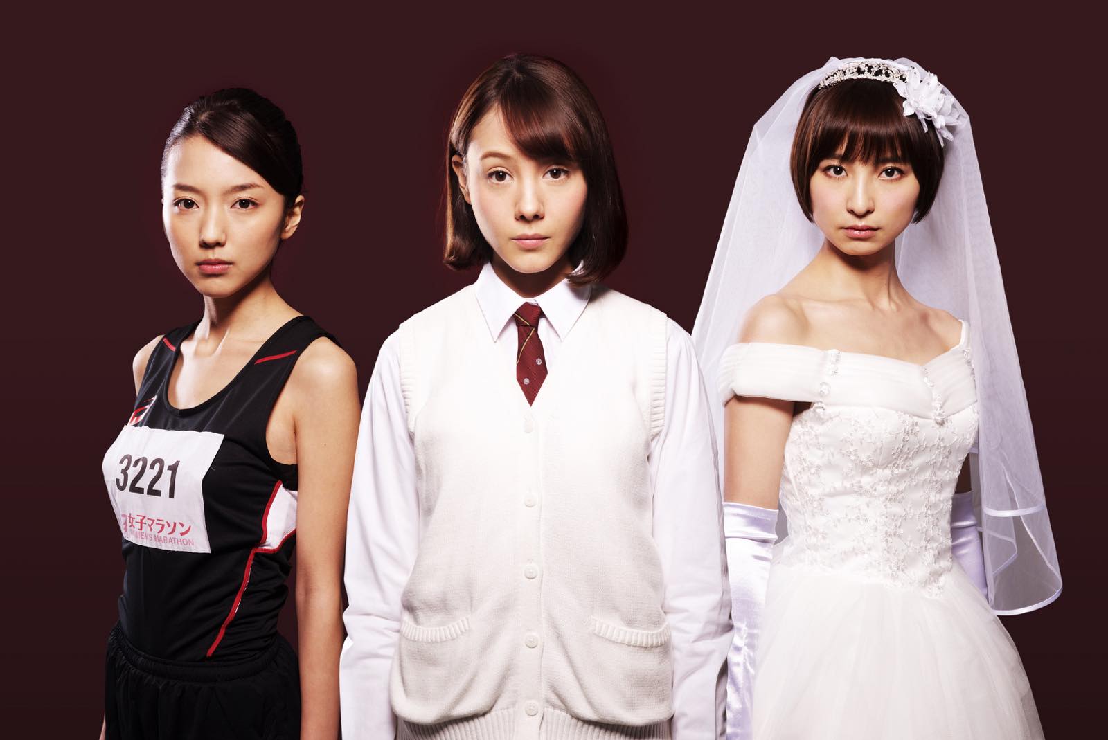 Mariko Shinoda, Erina Mano, and Reina Triendl Run For Their Lives in the MV for “Real Onigokko”!