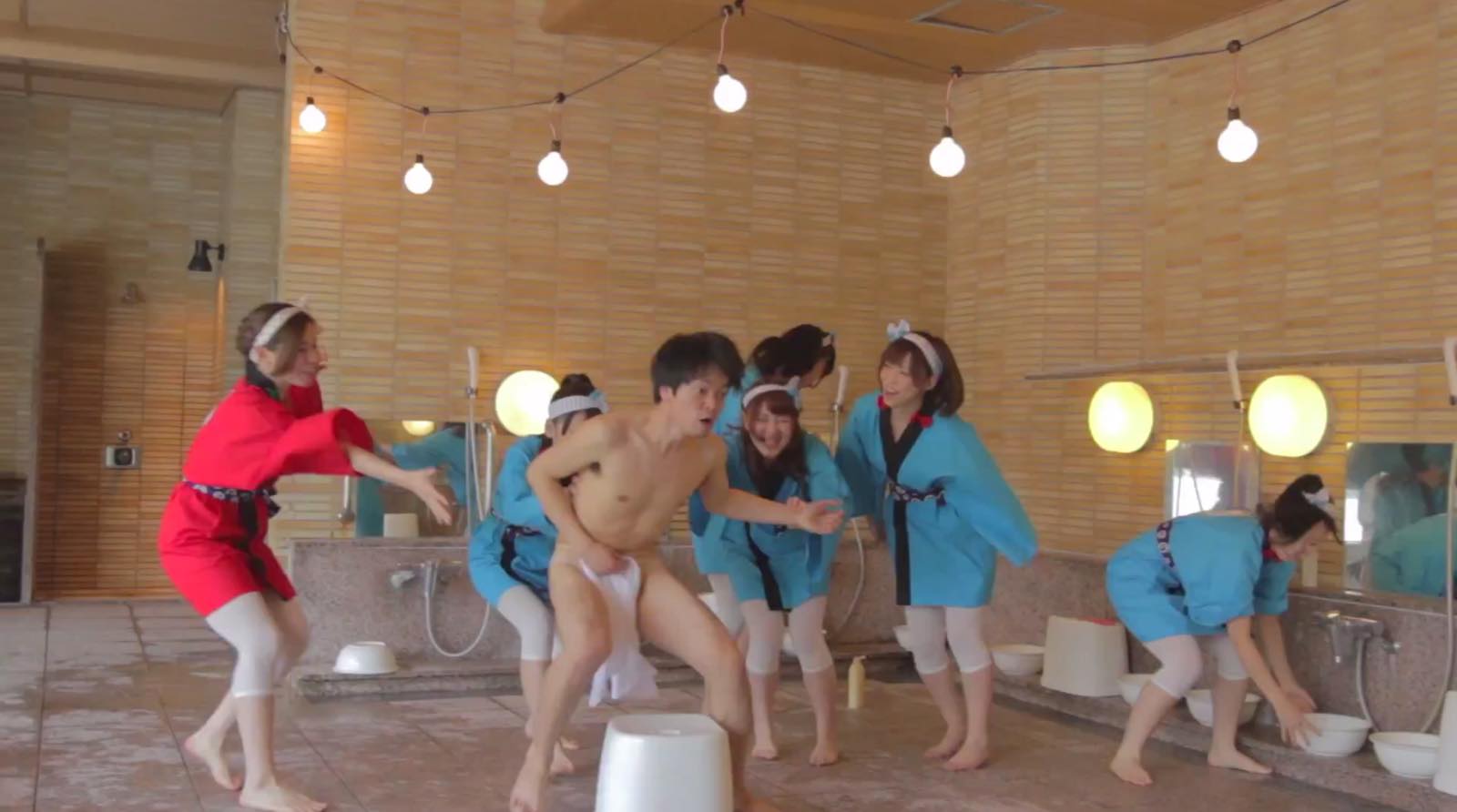 Tochiotome 25 Invite You to a Unique Onsen Experience in the MV for “Yu”!