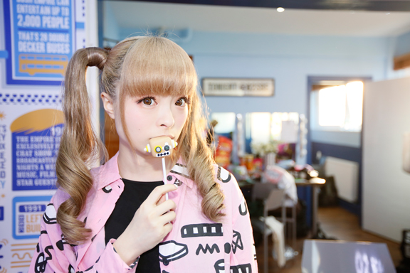 Prepare to Throw Open Kyary Pamyu Pamyu’s Colorful Panic TOY BOX! DVD/Blu-ray Trailer Out Now!