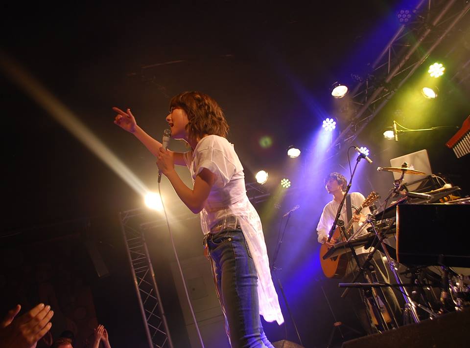 moumoon’s First Paris Solo Concert Sells Out Quickly, and is a Huge Success!