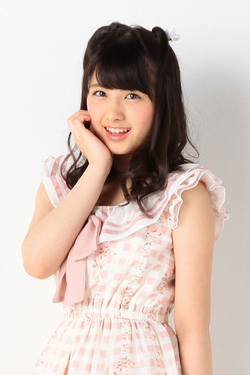 AKB48 Na-nya Puts on Her Favorite LIZ LISA Clothes Only Available at Shibuya 109 and Online Shop!!