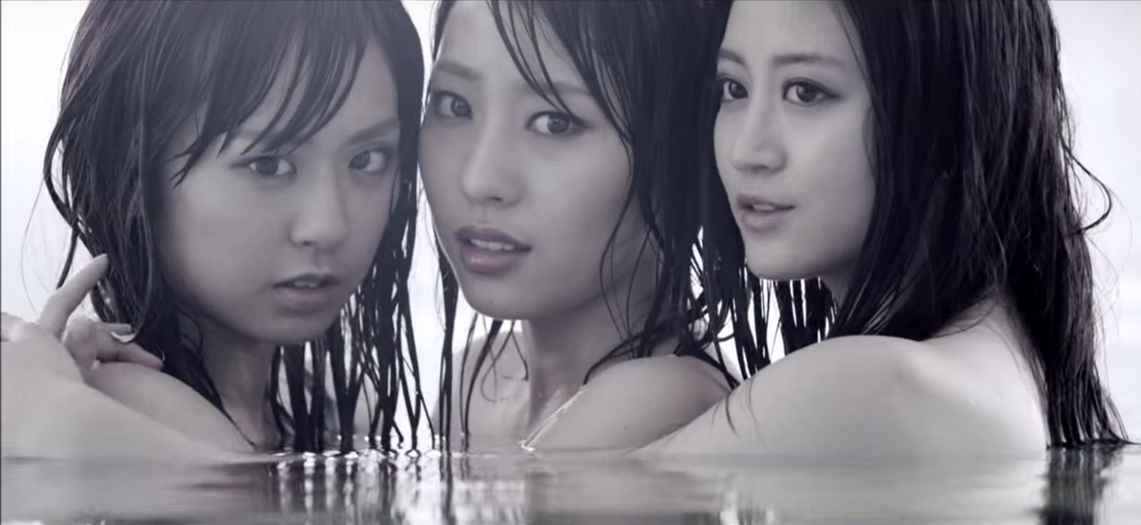 AKB48 Opens the Floodgates on the Water-Themed MVs from “Halloween Night”!