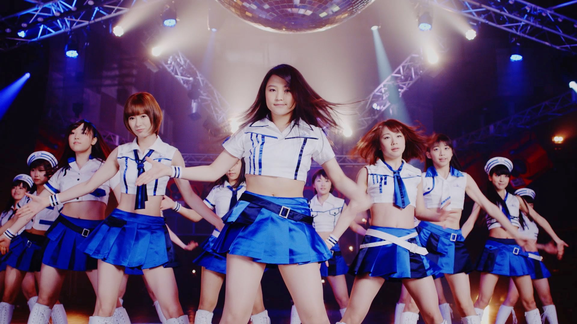 Morning Musume. ’15 Set Sail for Funkytown in the MV for “Sukatto My Heart”!