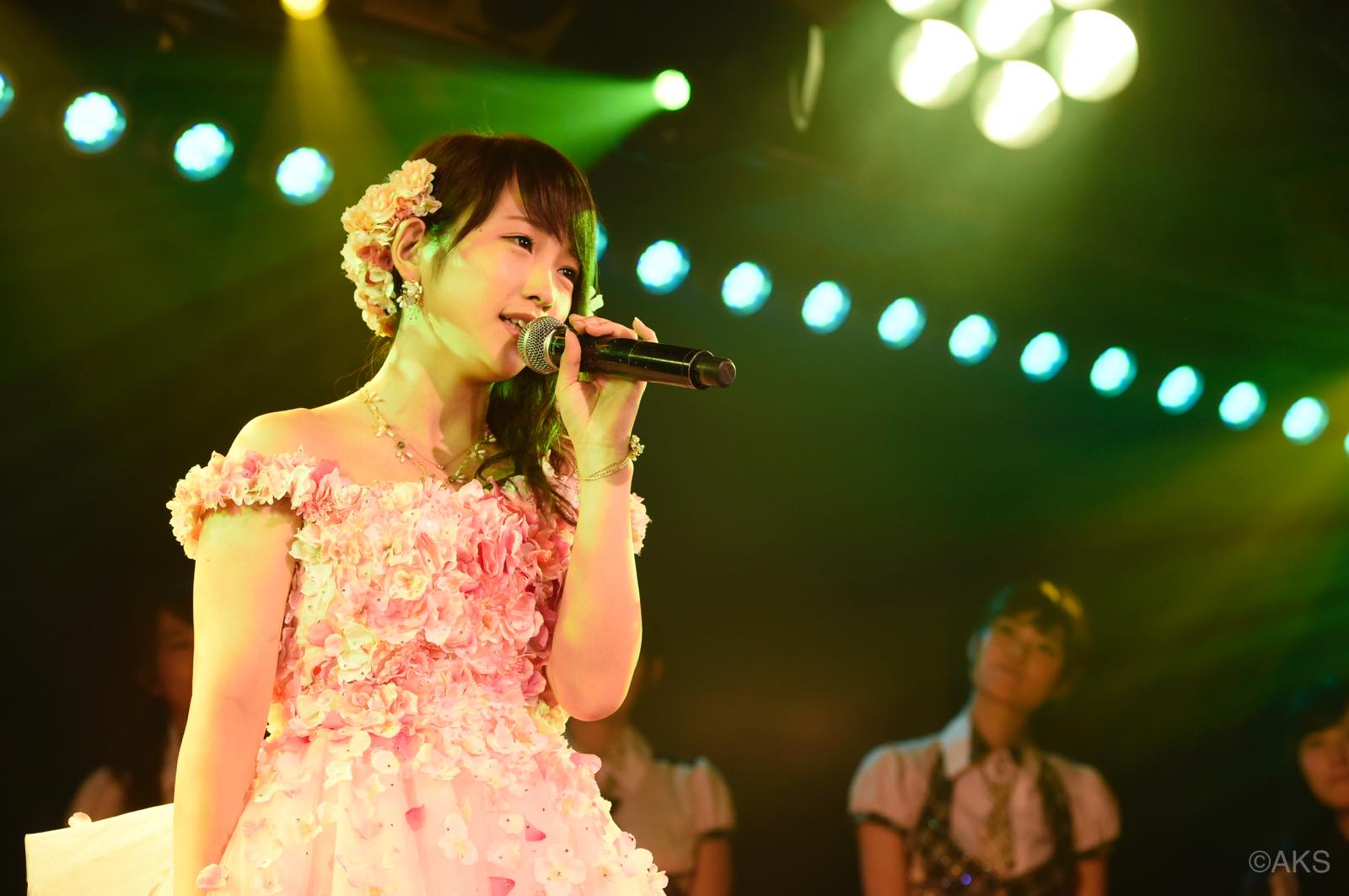Rina Kawaei Smiles Until the Very End at Her AKB48 Theater Graduation Live!