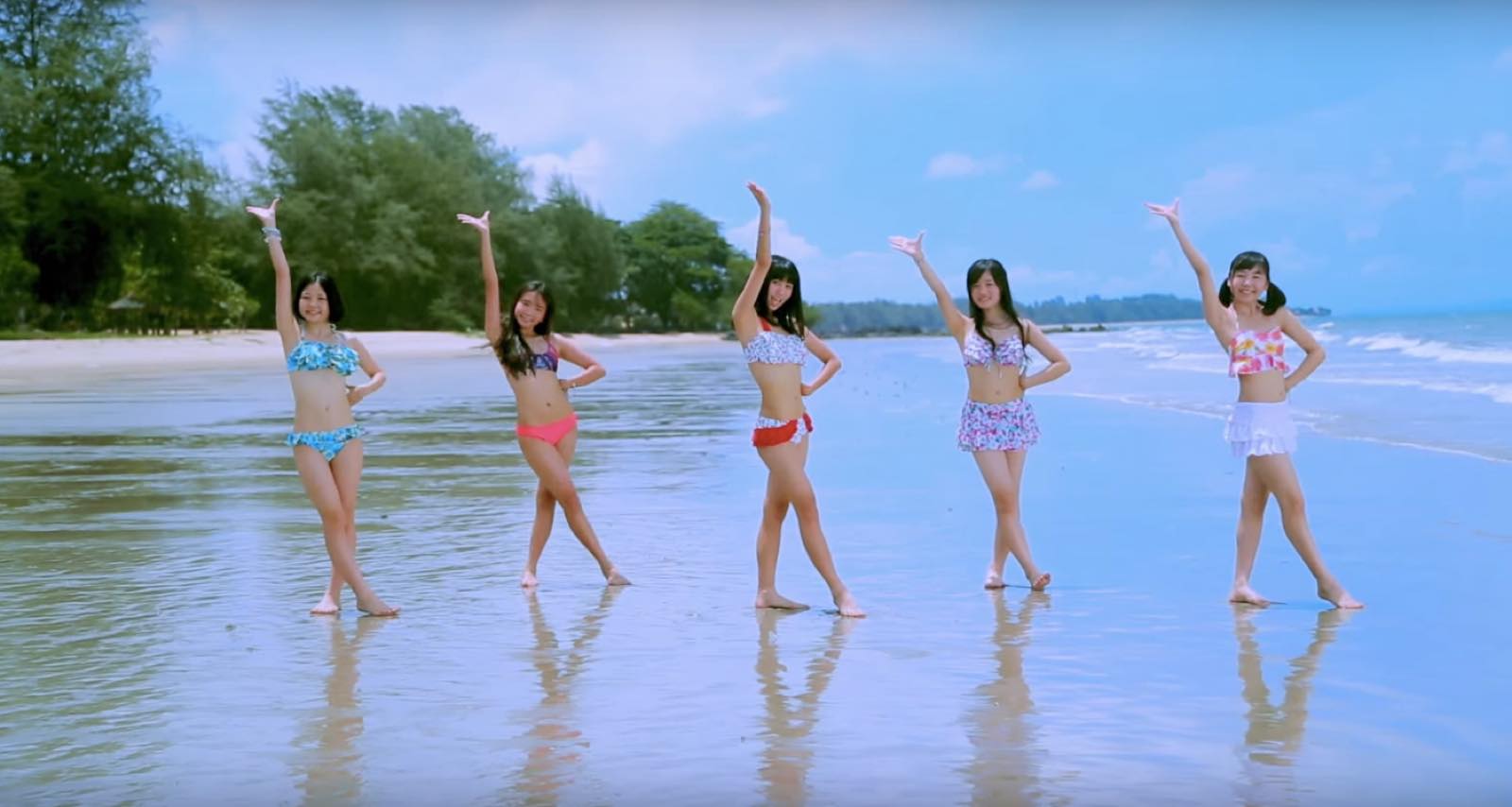 TsuriBit Spend the Summer Dancing on Thai Beaches in the MV for “Hadashi Mermaid”!