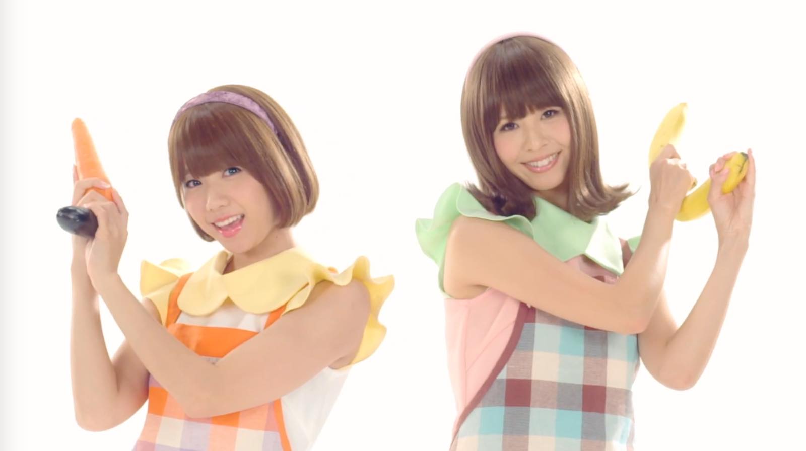 Vanilla Beans Can’t Help Playing With Their Food in the MV for “Onna wa Sore wo Gaman Shinai”!