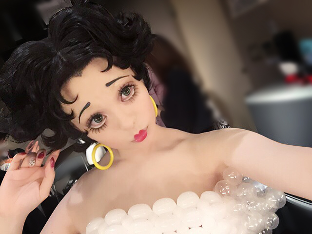 Kyary Pamyu Pamyu Transforms Into Betty Boop and Performs Continuous Shows with Her First Halloween Song!