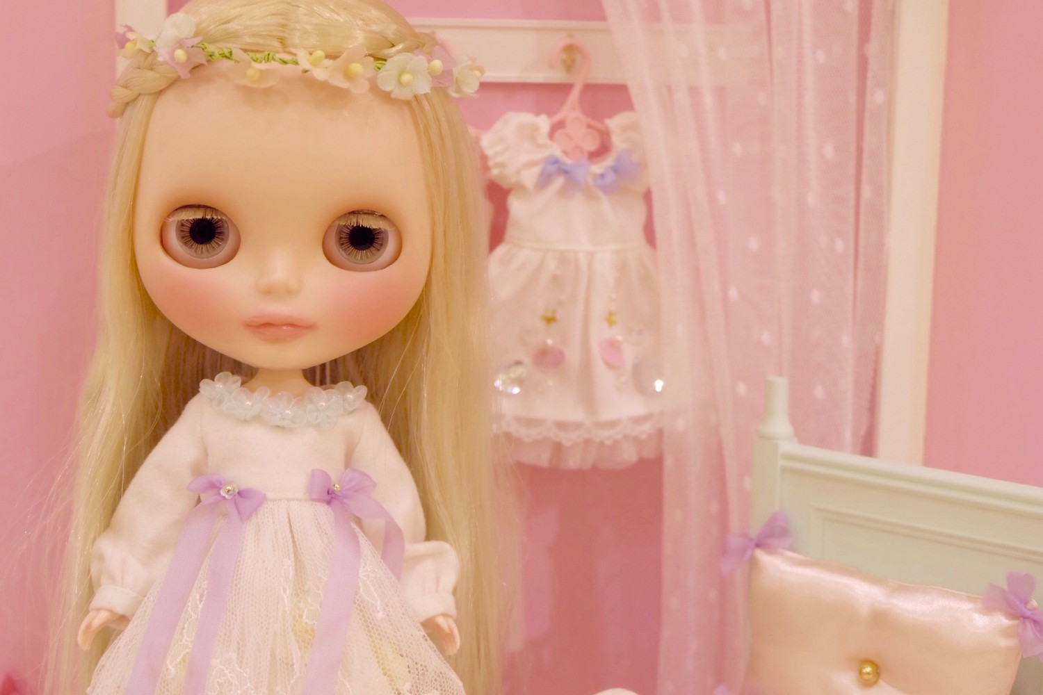 Taking you to the World of The Dreamy Doll House! Japanese Kawaii all in one Blythe Dolls!