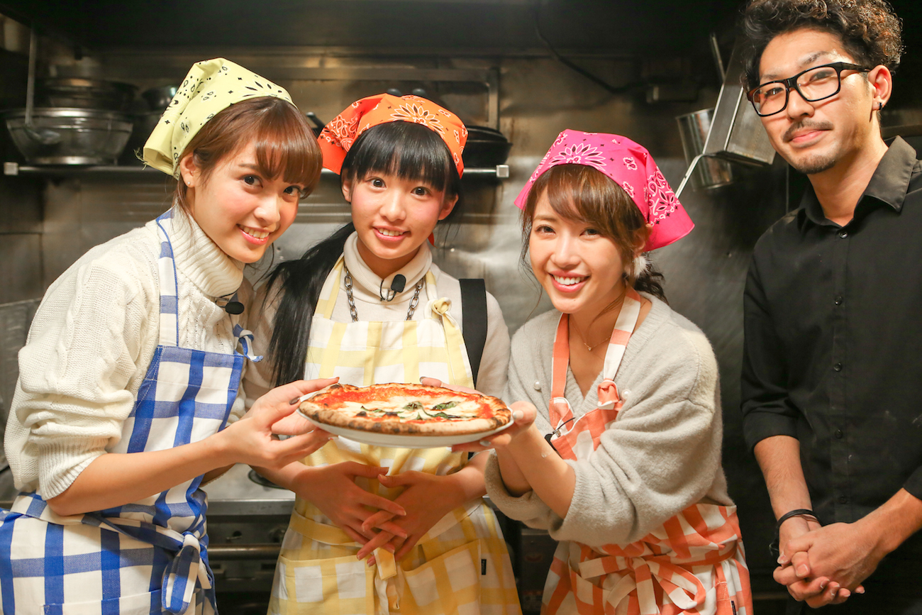 Try Baking Pizza with The Stone Oven at “DROP Ebisu”- An Italian Bal Famous For Oyster And Pizza