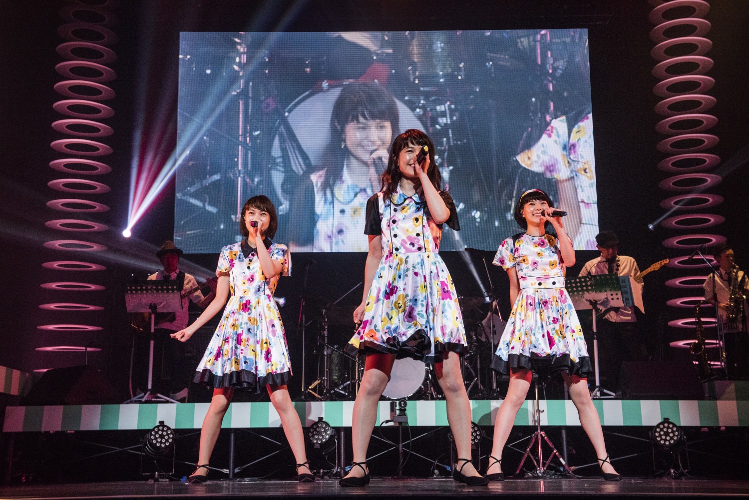 Negicco Give Check to Their Dream Budokan! “The Music Band of Negicco” Live Report!