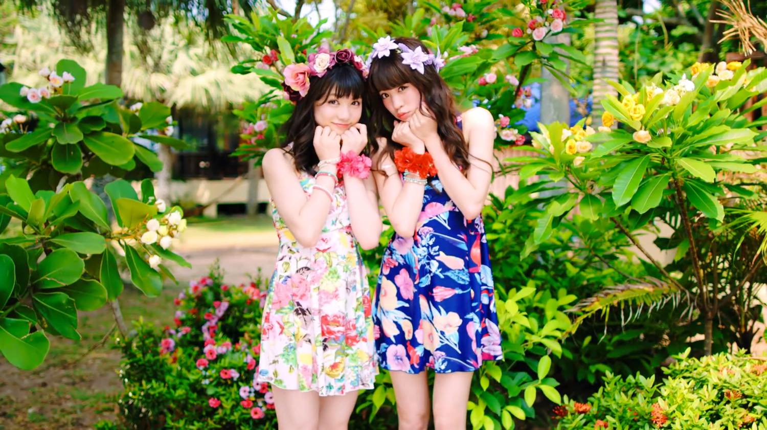 Shida Summer Arai Summer Battle For Cuteness Supremacy in the MV for “Shakunetsu Summer〜SUMMER KING × SUMMER QUEEN〜”!