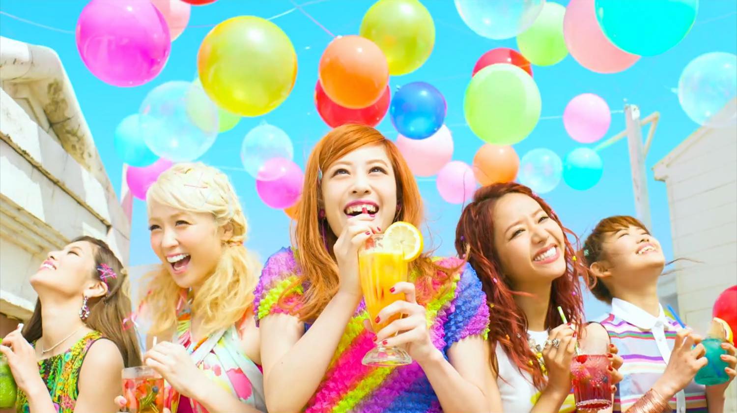 E-girls Taste The Rainbow and Hit the Streets in the MV for “E.G. summer RIDER”!