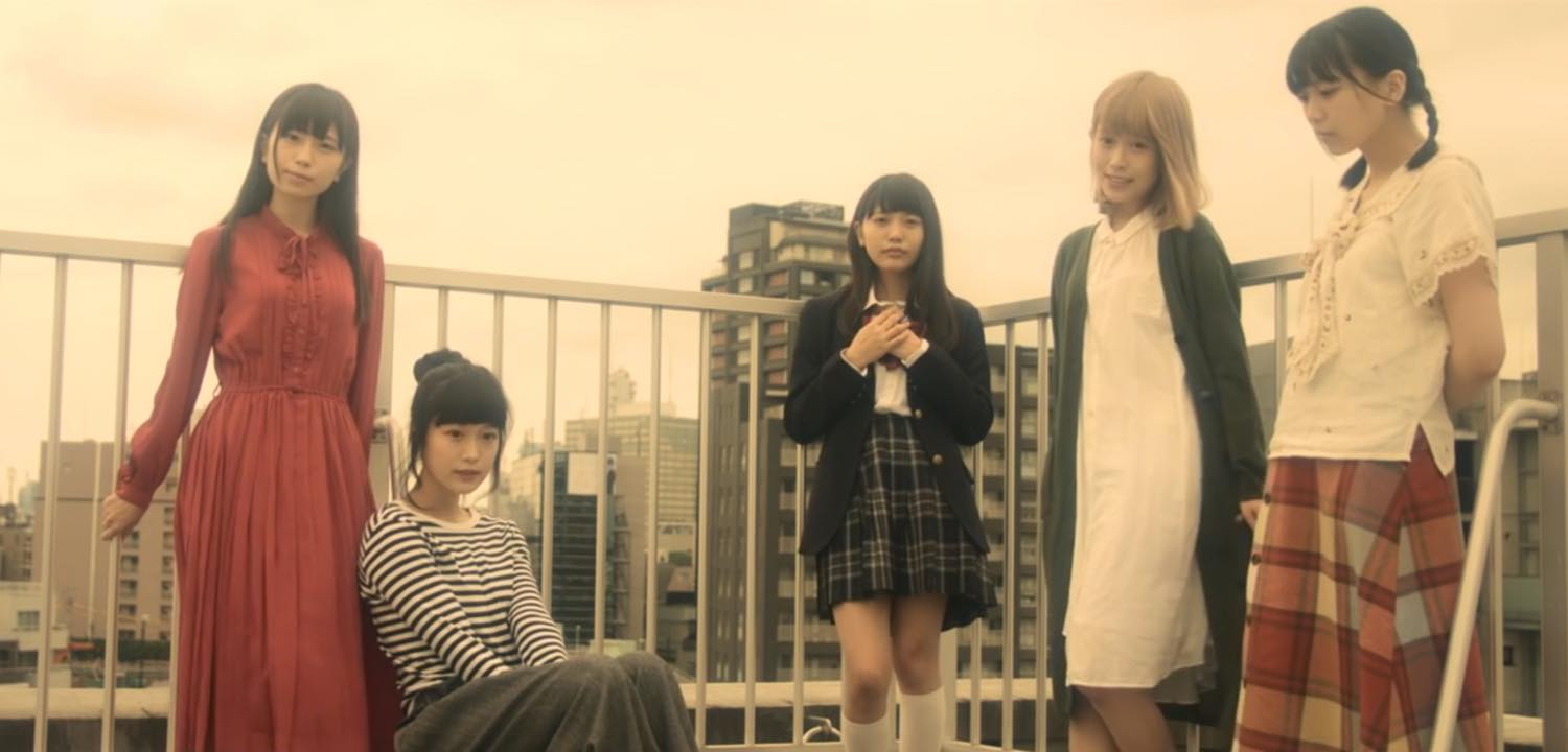 Maneki Kecha Want to Know What the Future Holds in the MV for “Time Machine”
