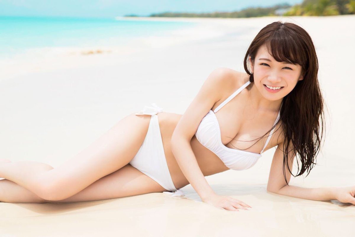 Summer Arrives Early With Manatsu Akimoto (Nogizaka46) Beachside Bikini Preview From 1st Photobook!