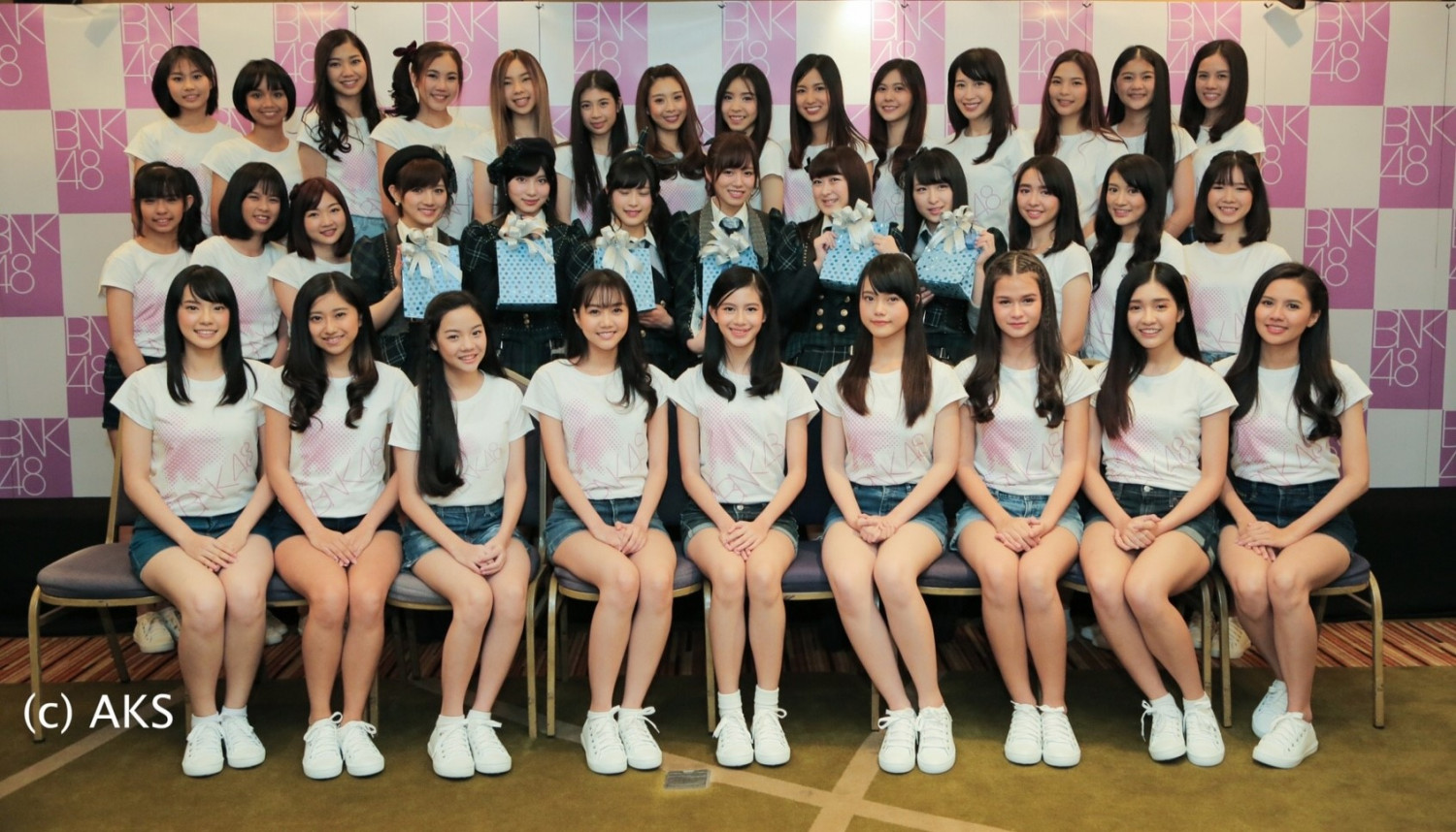 The 29 1st Generation Members of BNK48 Revealed at JAPAN EXPO THAILAND 2017!