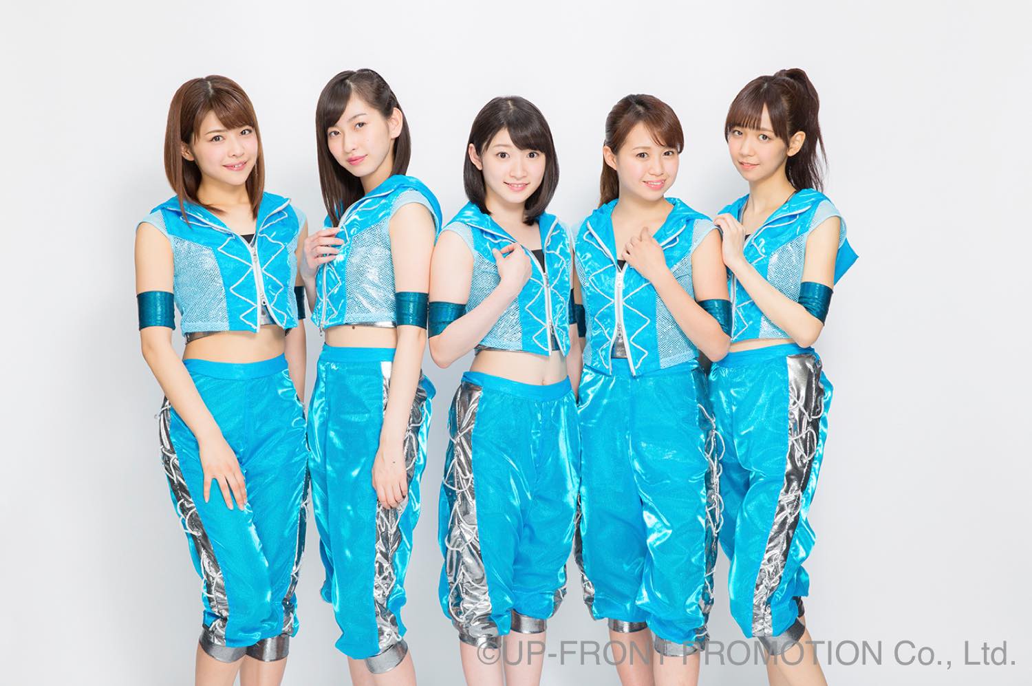 ℃-ute to Perform Their Final Overseas Concerts in Mexico and Paris! Passes the Torch to Juice=Juice: First World Tour Announcement