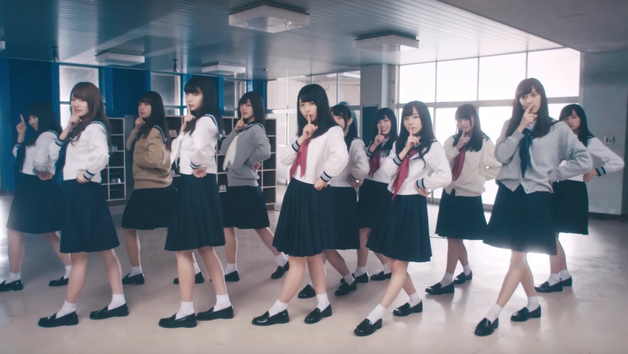 Hiragana Keyaki Members Have Some After School Fun in the MV for “Bokutachi wa Tsukiatteiru”