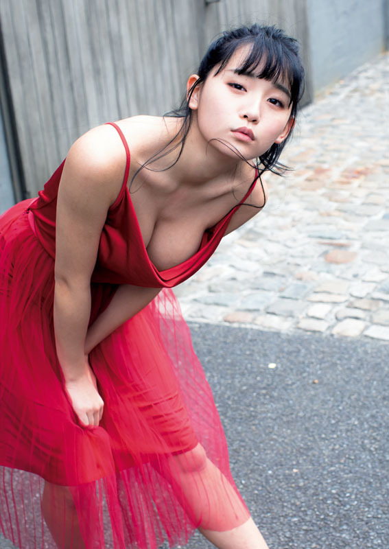 Nana Asakawa (SUPER☆GiRLS) and Kyoka (Yumemiru Adolescence) in the Pages of Young Magazine!