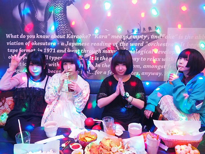 You’ll Melt More! Rock the Karaoke Box in the MV for “Unmee”!