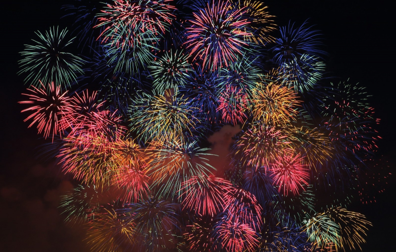 Japanese-Fireworks-Events-6