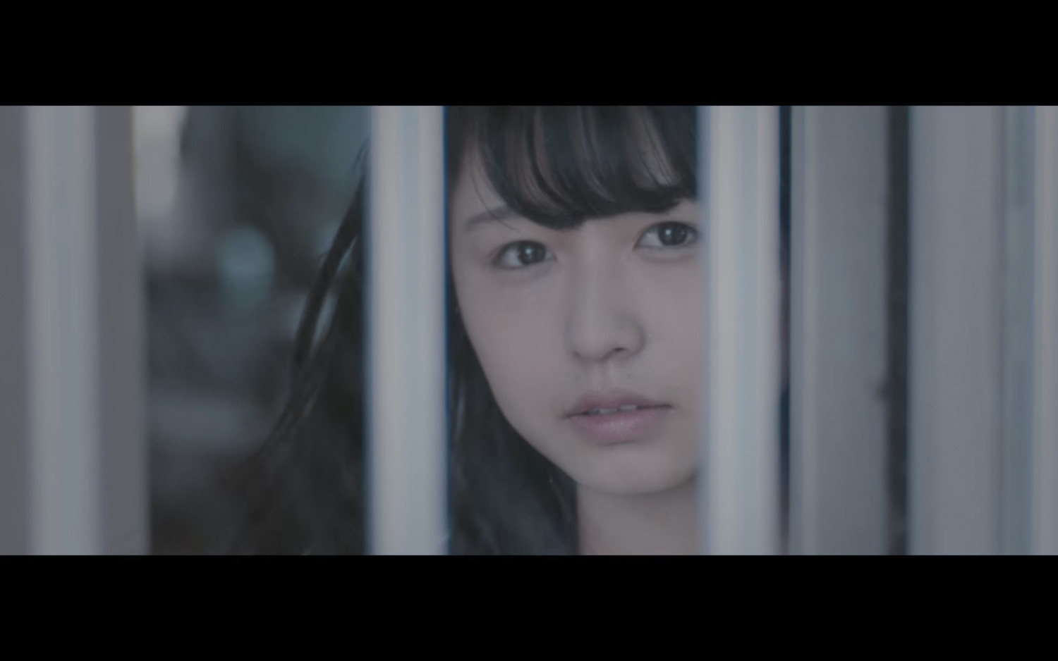 Witness the Strange Behavior of Keyakizaka46 through the new MV for “Eccentric”!