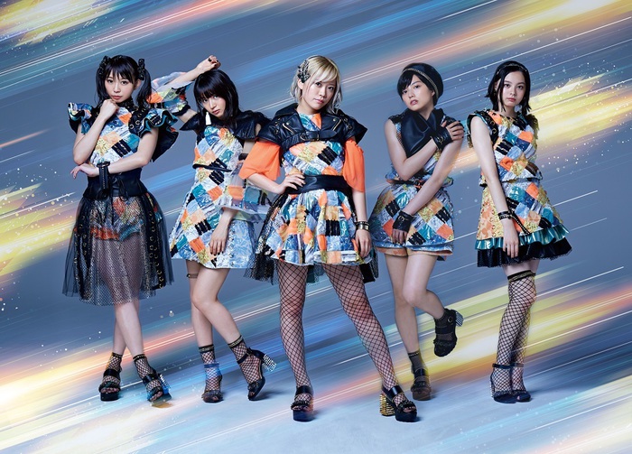 Babyraids JAPAN Spin Right Round in the MV for “◯◯◯◯◯”!