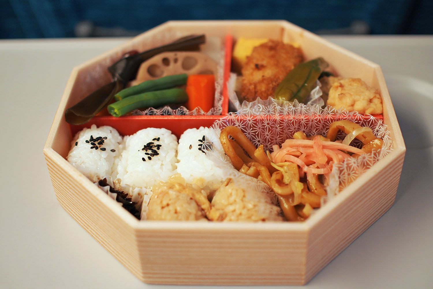 Taiwan Railways Administration | Train Bentos & Railway Bento Boxed Meals w/ Side Dishes